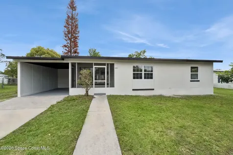 1157 Hampshire Avenue Deltona FL 32725