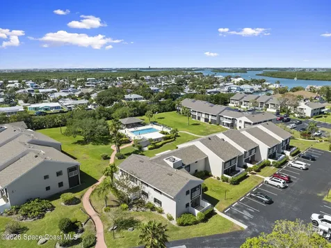 3209 S Lakeview Circle Fort Pierce FL 34949