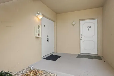 3209 S Lakeview Circle Fort Pierce FL 34949