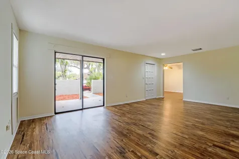 1928 Dipol Courtway Titusville FL 32780