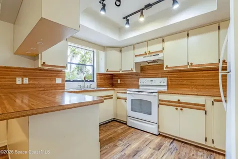 1928 Dipol Courtway Titusville FL 32780