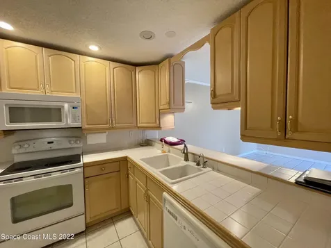 1425 Malibu Circle NE Palm Bay FL 32905