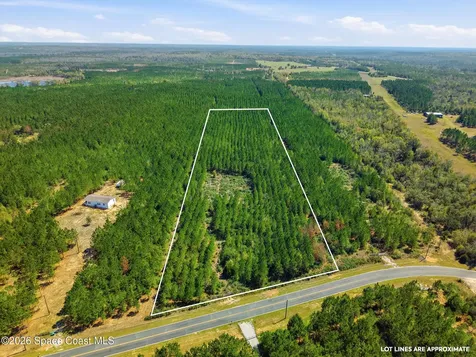23287 NW Church Road Altha FL 32421