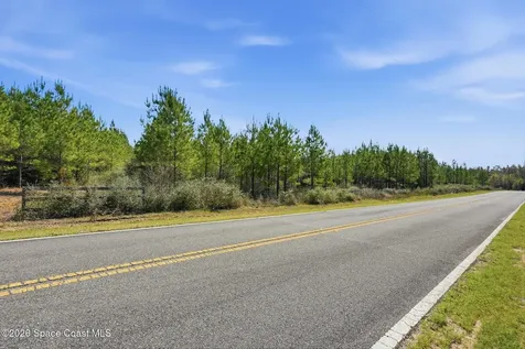23287 NW Church Road Altha FL 32421