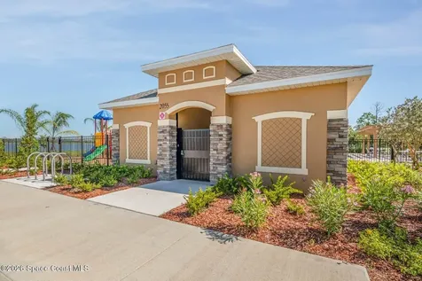 1793 Farmhouse Road SE Palm Bay FL 32909