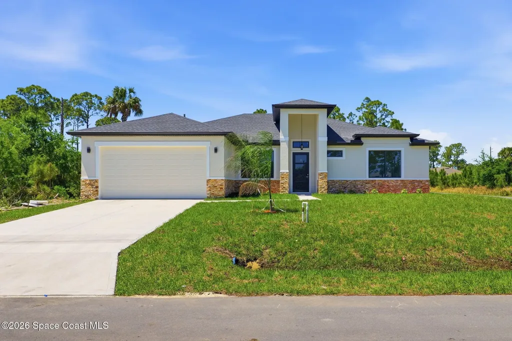 889 Reading Street SE Palm Bay FL 32909