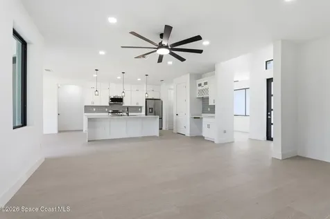 889 Reading Street SE Palm Bay FL 32909