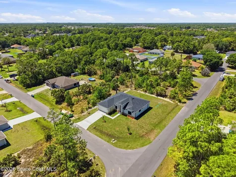 889 Reading Street SE Palm Bay FL 32909
