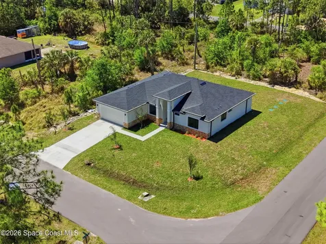 889 Reading Street SE Palm Bay FL 32909
