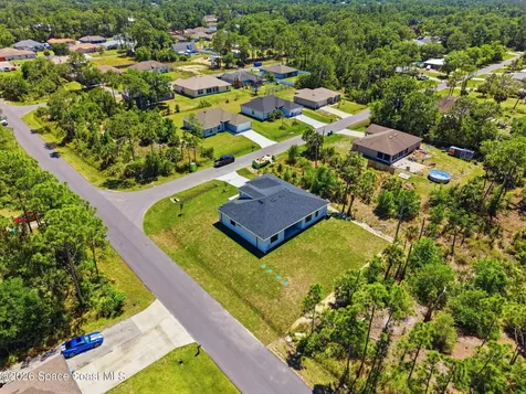 889 Reading Street SE Palm Bay FL 32909