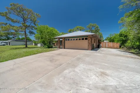 1631 Santonian Street SE Palm Bay FL 32909