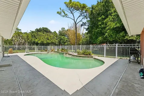 1755 Plantation Circle SE Palm Bay FL 32909