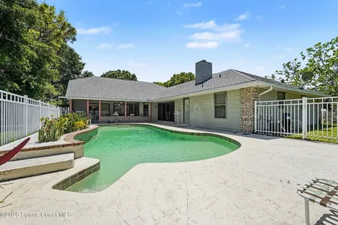 1755 Plantation Circle SE Palm Bay FL 32909