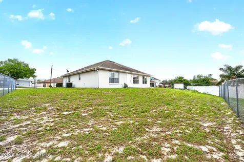 416 Lakeview Road Poinciana FL 34759