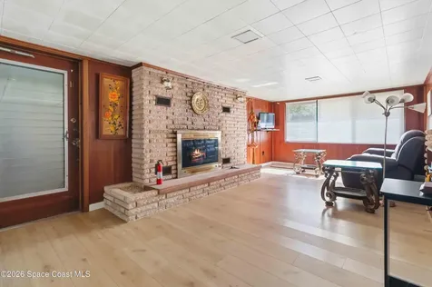 2530 Pine Avenue Mims FL 32754
