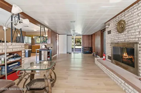 2530 Pine Avenue Mims FL 32754