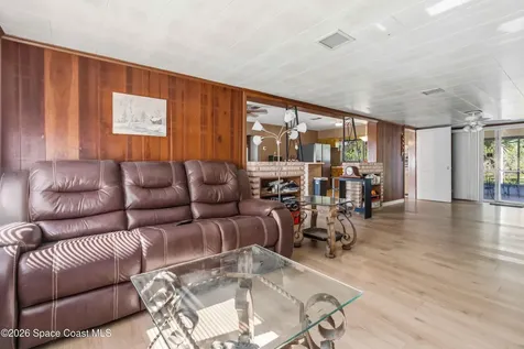 2530 Pine Avenue Mims FL 32754