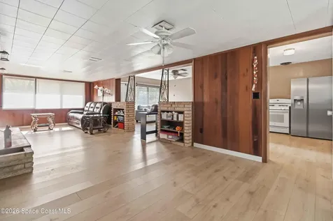 2530 Pine Avenue Mims FL 32754