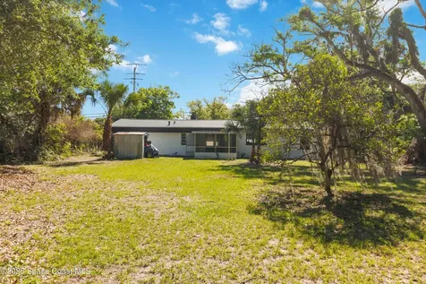 2530 Pine Avenue Mims FL 32754