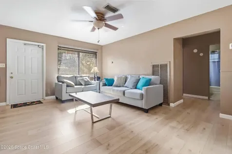 2530 Pine Avenue Mims FL 32754