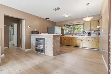 2530 Pine Avenue Mims FL 32754