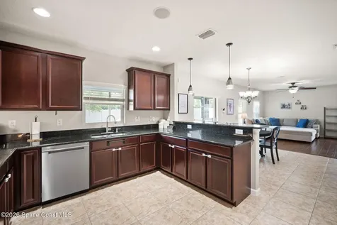 792 Dillard Drive SE Palm Bay FL 32909