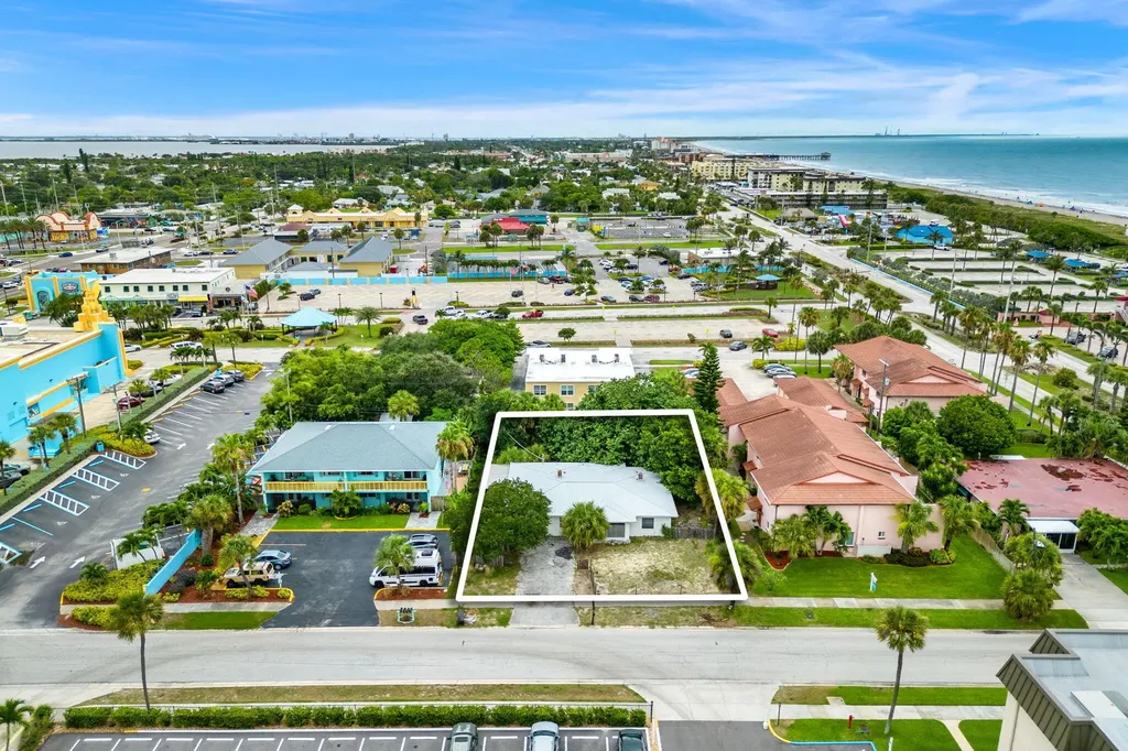 136 Marion Lane Cocoa Beach FL 32931
