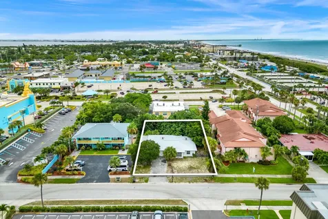136 Marion Lane Cocoa Beach FL 32931