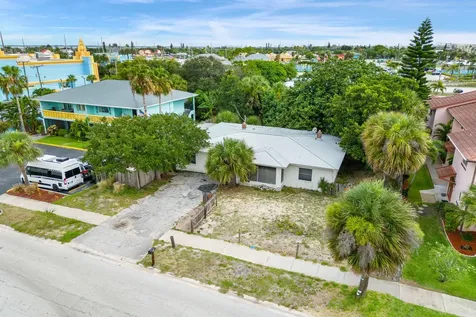 136 Marion Lane Cocoa Beach FL 32931