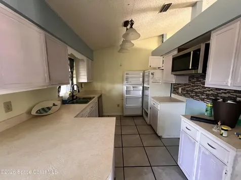 1018 Big Horn Circle NW Palm Bay FL 32907