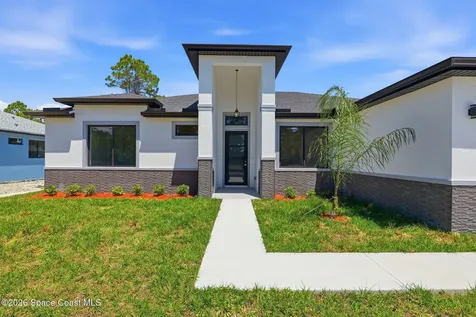 191 Titan Road SE Palm Bay FL 32909