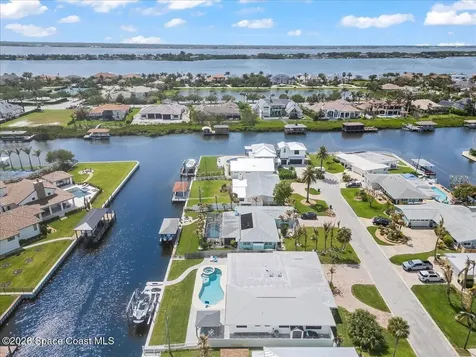 655 Kenwood Court Satellite Beach FL 32937