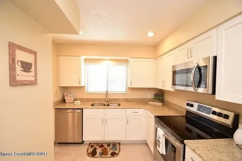 670 Cedar Side Circle NE Palm Bay FL 32905