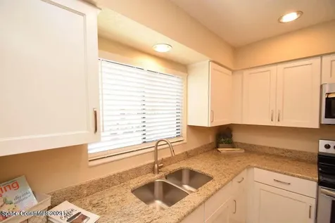 670 Cedar Side Circle NE Palm Bay FL 32905