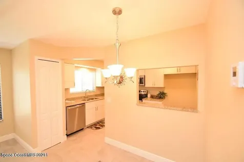 670 Cedar Side Circle NE Palm Bay FL 32905