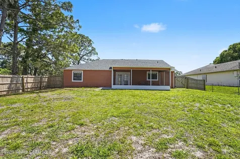 1801 Bashaw Street NW Palm Bay FL 32907