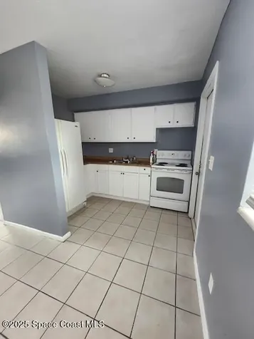 28 Elton Street Melbourne FL 32935