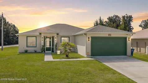 790 Haryestor Avenue SW Palm Bay FL 32908