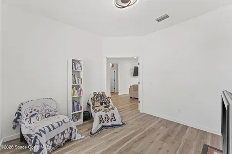 790 Haryestor Avenue SW Palm Bay FL 32908