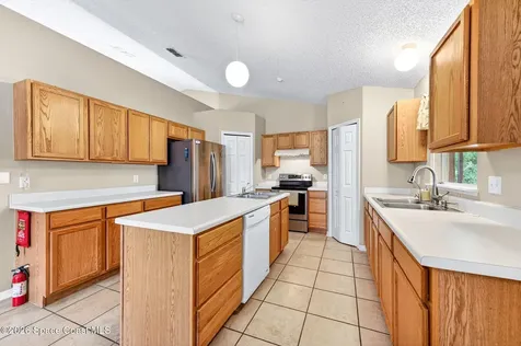 426 Wildwood Avenue SW Palm Bay FL 32908