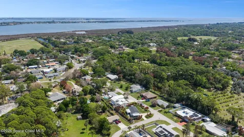 390 Nora Avenue Merritt Island FL 32952