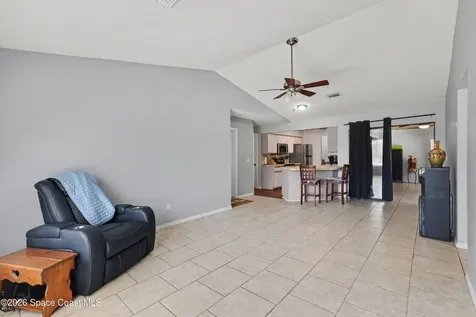 2169 Wagonwheel Avenue SE Palm Bay FL 32909