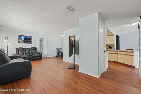 2169 Wagonwheel Avenue SE Palm Bay FL 32909