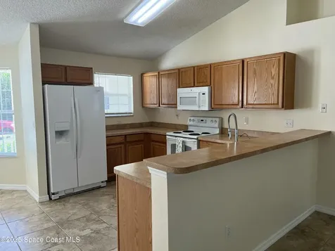 911 Le Baron Street SW Palm Bay FL 32908