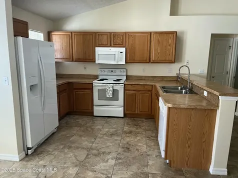911 Le Baron Street SW Palm Bay FL 32908