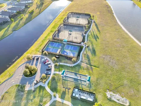 2509 Millennium Circle Melbourne FL 32940
