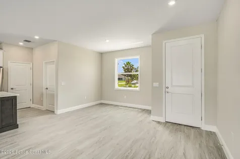 680 Londonderry Circle SE Palm Bay FL 32909