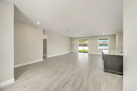 680 Londonderry Circle SE Palm Bay FL 32909