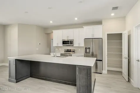 680 Londonderry Circle SE Palm Bay FL 32909