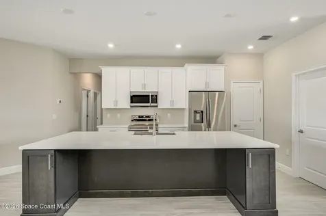 680 Londonderry Circle SE Palm Bay FL 32909